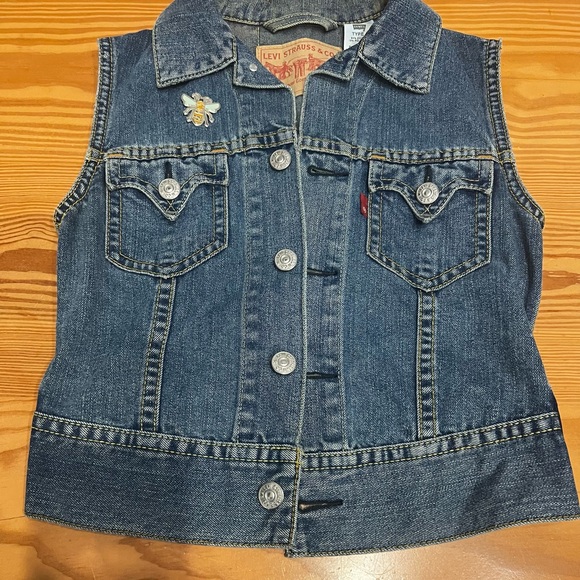 Levi’s Blue Denim Vest with Bee - Picture 1 of 4